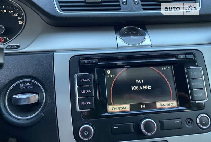 Универсал Volkswagen Passat 2011 в Черновцах