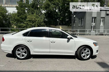 Седан Volkswagen Passat 2013 в 