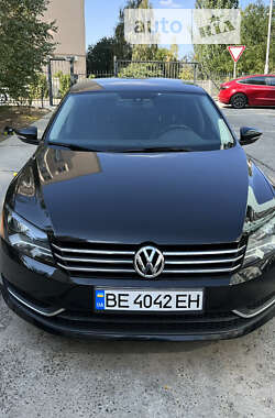 Седан Volkswagen Passat 2012 в Миколаєві