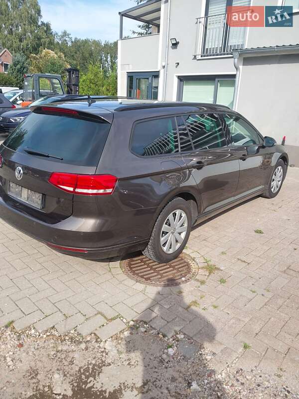 Універсал Volkswagen Passat 2017 в Івано-Франківську