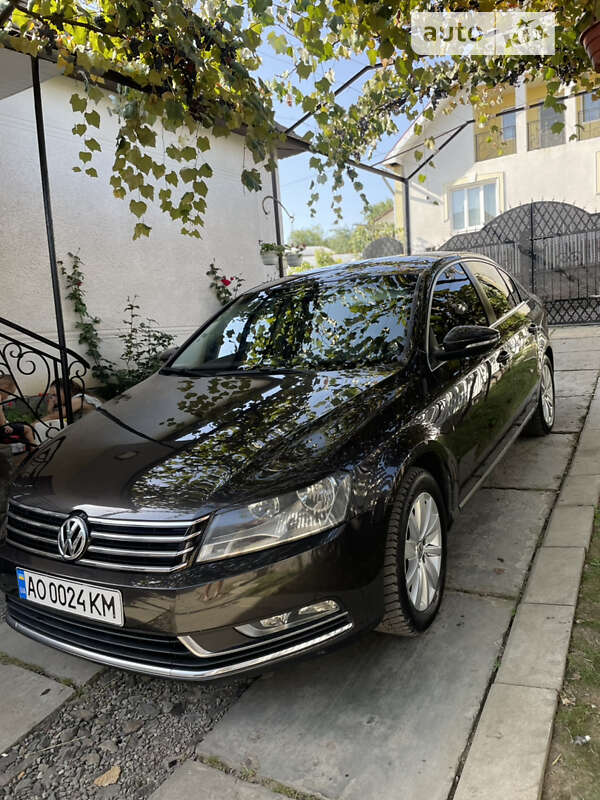 Volkswagen Passat 2011