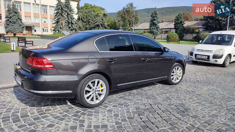 Седан Volkswagen Passat 2011 в Виноградове