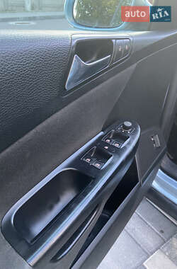 Универсал Volkswagen Passat 2007 в Остроге