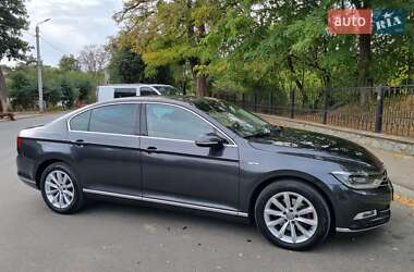 Седан Volkswagen Passat 2018 в 
