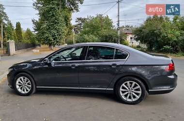 Седан Volkswagen Passat 2018 в 