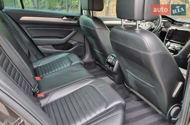 Седан Volkswagen Passat 2018 в 