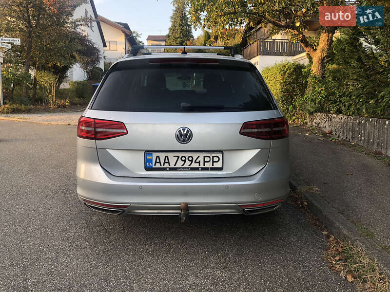 Универсал Volkswagen Passat 2015 в Киеве