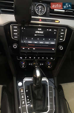Универсал Volkswagen Passat 2015 в 