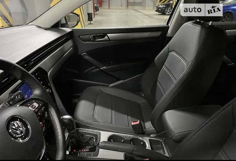 Седан Volkswagen Passat 2020 в Киеве