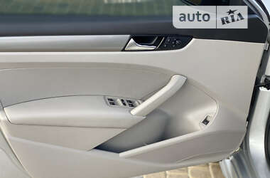 Седан Volkswagen Passat 2014 в 