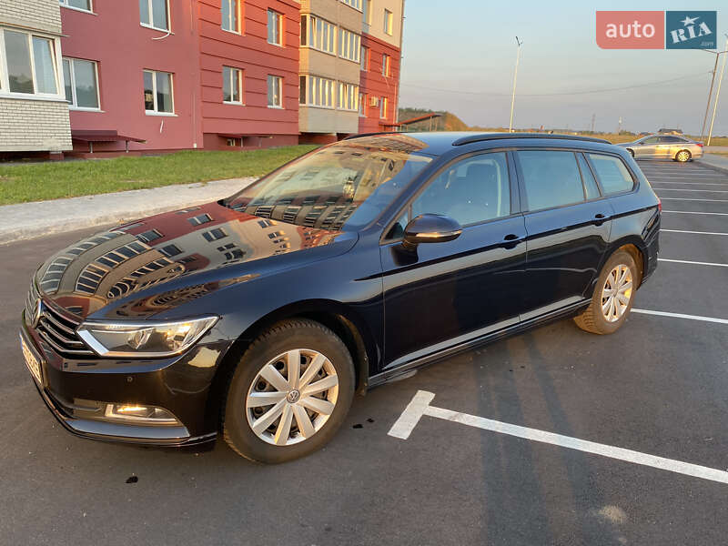 Універсал Volkswagen Passat 2016 в Вінниці