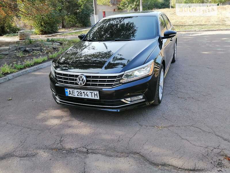 Седан Volkswagen Passat 2017 в Кривом Роге