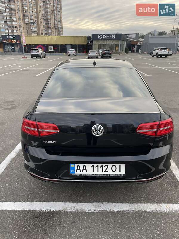 Седан Volkswagen Passat 2018 в Києві