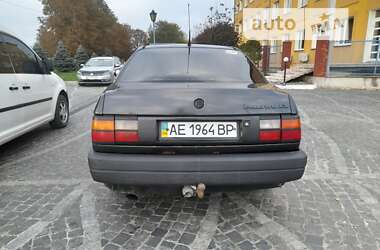 Седан Volkswagen Passat 1990 в Трускавце