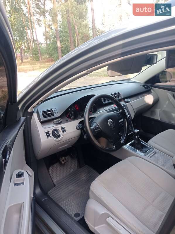 Універсал Volkswagen Passat 2007 в Зарічному