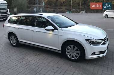 Універсал Volkswagen Passat 2017 в Києві