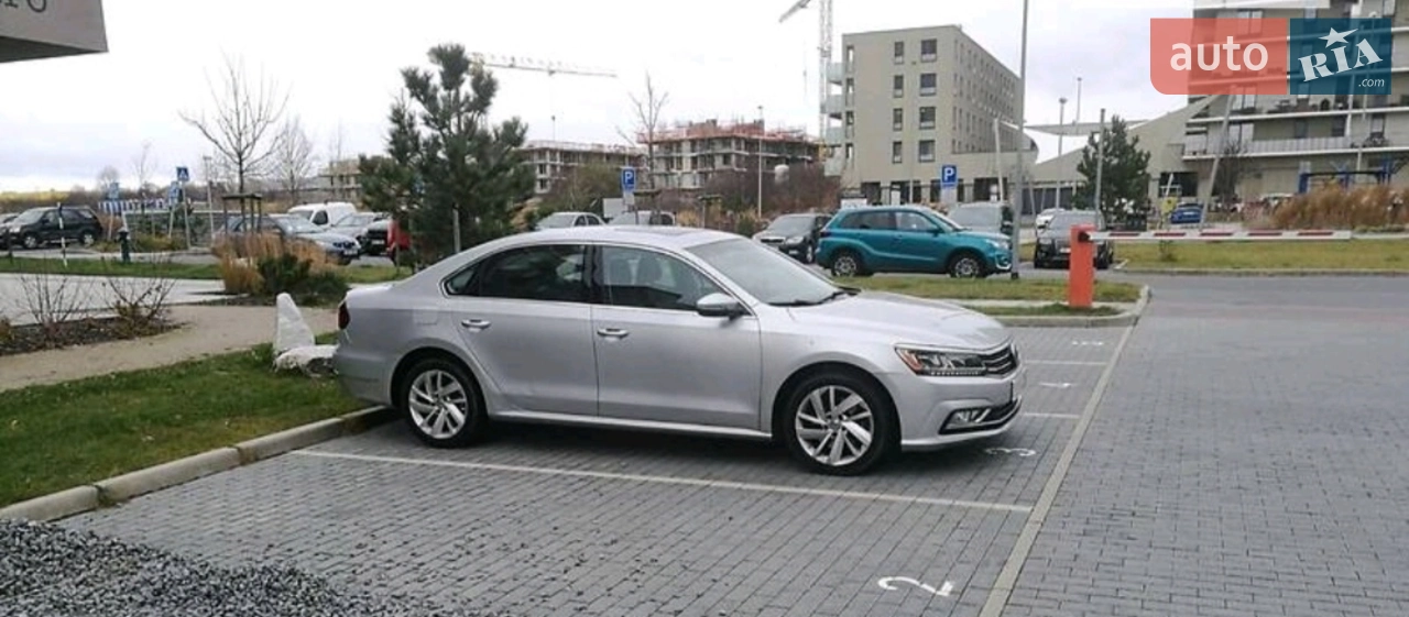 2017 Volkswagen Passat - мініатюра 12