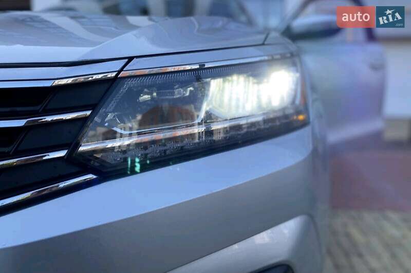 Седан Volkswagen Passat 2017 в Рахове