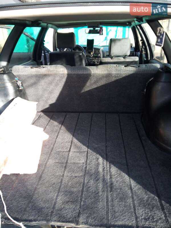 Універсал Volkswagen Passat 1992 в Кілії