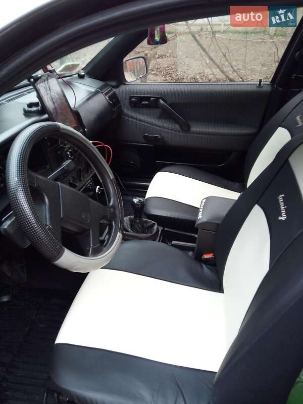 Універсал Volkswagen Passat 1992 в Кілії