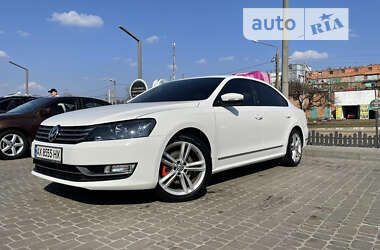 Седан Volkswagen Passat 2014 в Харькове