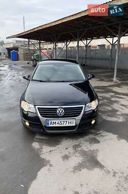 Седан Volkswagen Passat 2006 в Корсуне-Шевченковском