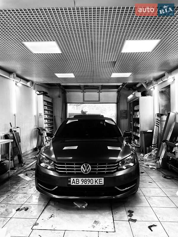 Седан Volkswagen Passat 2012 в Вінниці