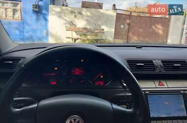 Седан Volkswagen Passat 2006 в 