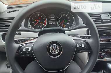 Седан Volkswagen Passat 2018 в Пирятині