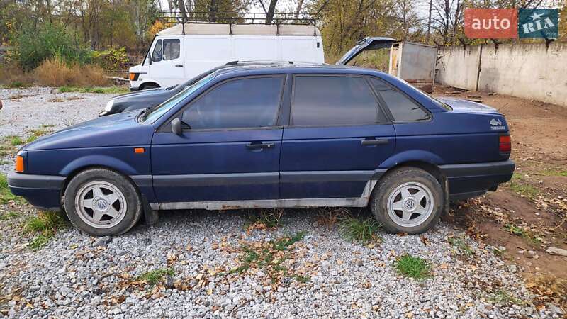 Седан Volkswagen Passat 1991 в Запоріжжі