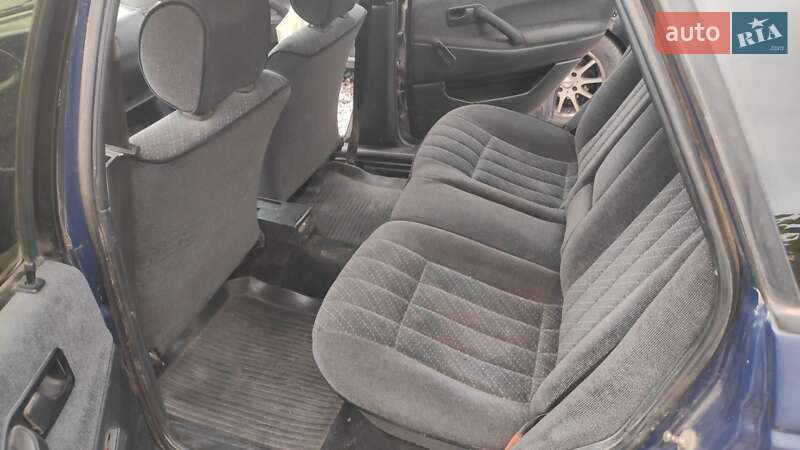 Седан Volkswagen Passat 1991 в Запоріжжі