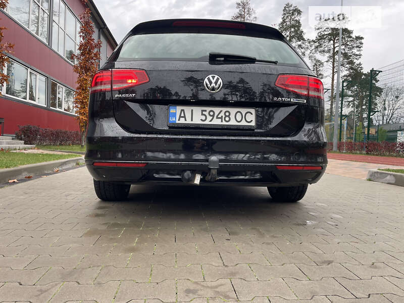Универсал Volkswagen Passat 2016 в Киеве