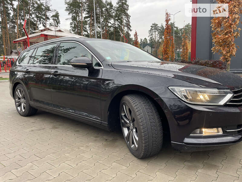 Универсал Volkswagen Passat 2016 в Киеве