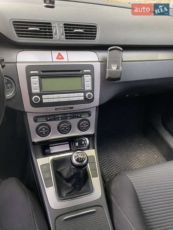 Универсал Volkswagen Passat 2006 в Днепре