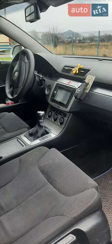 Універсал Volkswagen Passat 2007 в Чернівцях