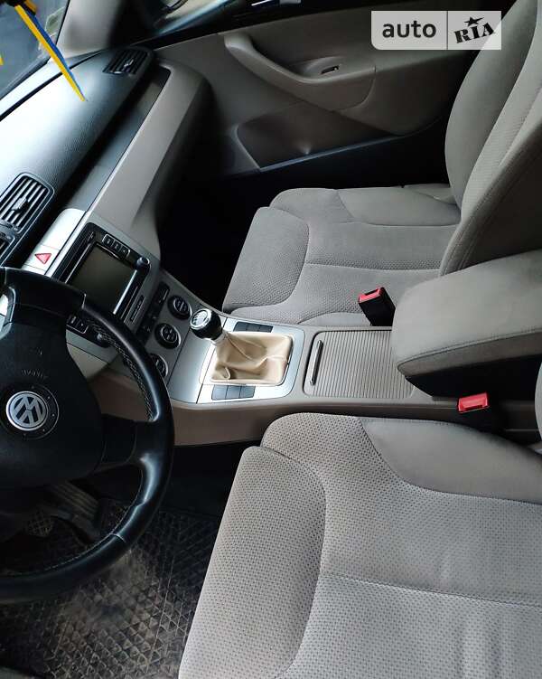 Седан Volkswagen Passat 2006 в Львові