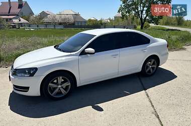 Седан Volkswagen Passat 2012 в Первомайске