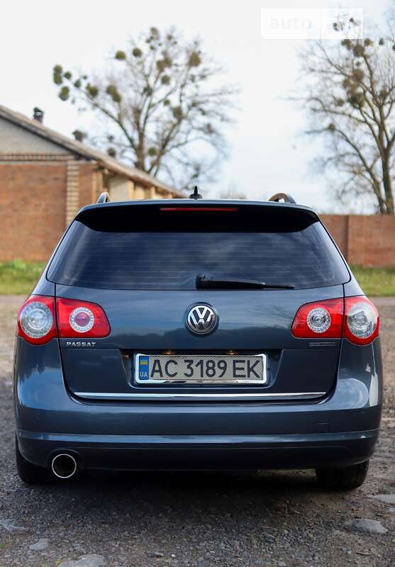 Універсал Volkswagen Passat 2010 в Луцьку