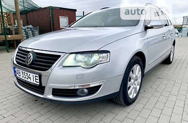 Універсал Volkswagen Passat 2010 в Вінниці