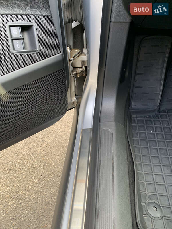 Універсал Volkswagen Passat 2010 в Вінниці