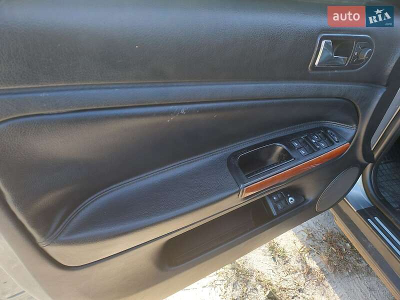 Седан Volkswagen Passat 2003 в Сосницях