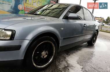 Седан Volkswagen Passat 1997 в 