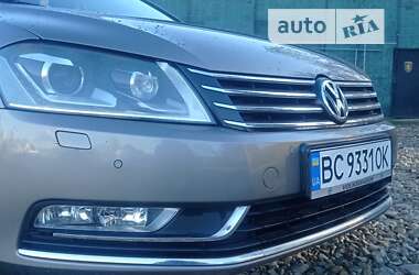 Універсал Volkswagen Passat 2011 в Стрию