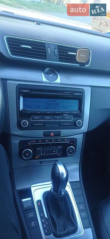 Універсал Volkswagen Passat 2011 в Стрию