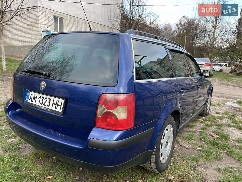 Универсал Volkswagen Passat 2003 в Житомире