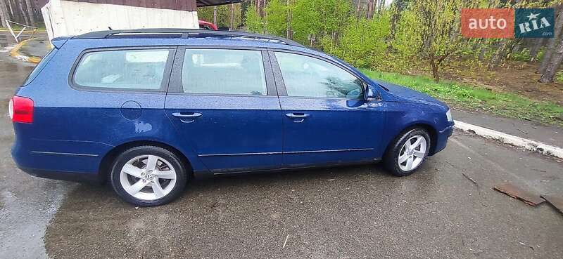 Універсал Volkswagen Passat 2006 в Ірпені