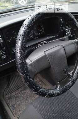 Универсал Volkswagen Passat 1990 в 