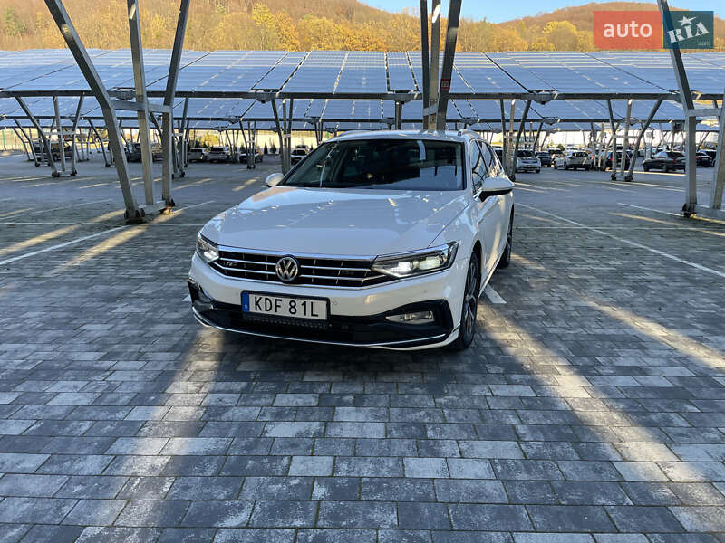 Универсал Volkswagen Passat 2019 в Львове
