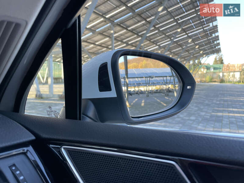 Универсал Volkswagen Passat 2019 в Львове