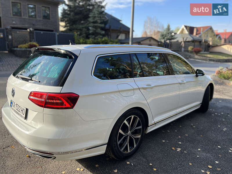 Універсал Volkswagen Passat 2015 в Києві